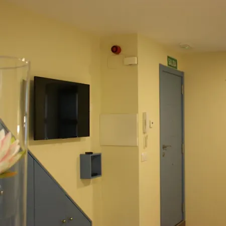 Casa Do Medio * 圣地亚哥－德孔波斯特拉